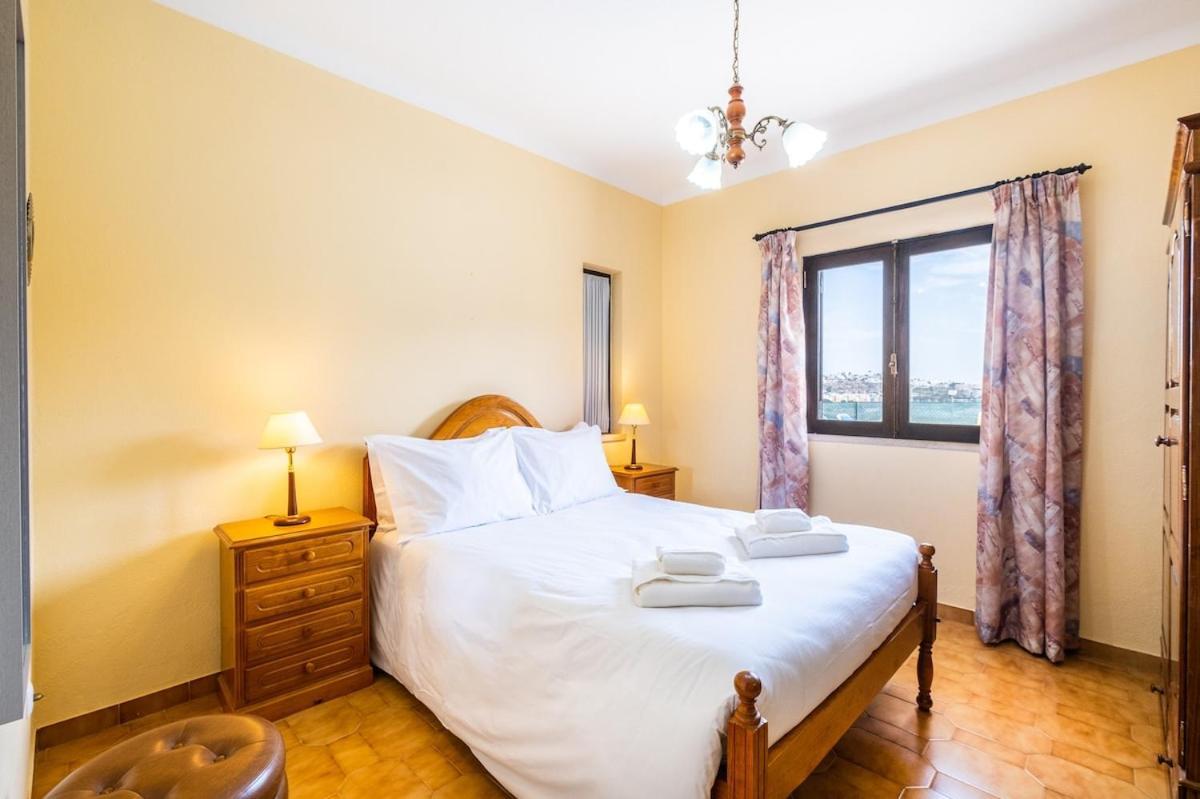 Villa Pinheiro Albufeira Bagian luar foto